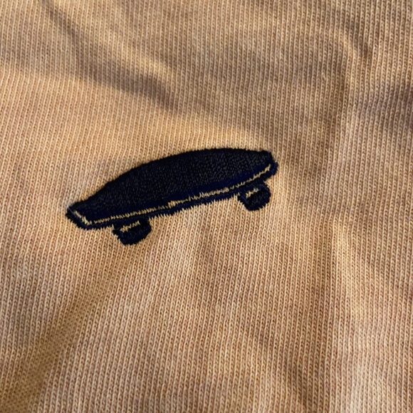 Yellow never worn vans shirt - Picture 2 of 4